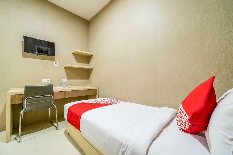 Oyo 279 Deli Homestay Медан Экстерьер фото