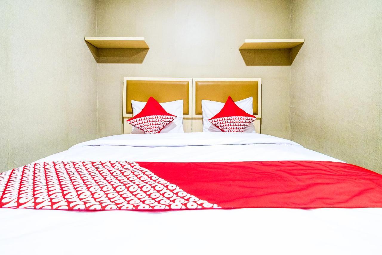 Oyo 279 Deli Homestay Медан Экстерьер фото
